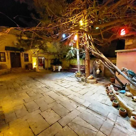Armesos Cave * Ürgüp