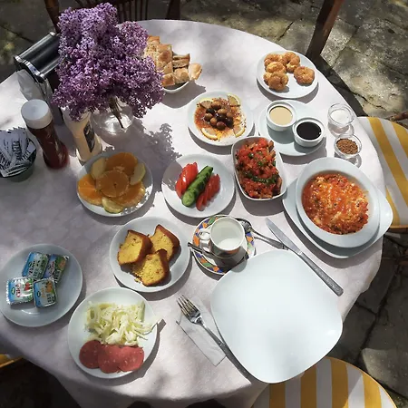 فندق Armesos Cave *