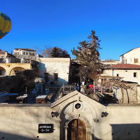 Hotel Armesos Cave