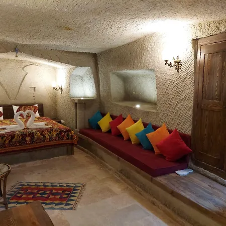 Armesos Cave * Ürgüp