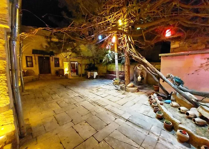 Armesos Cave * أوروغوبْ